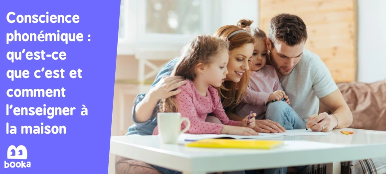 Activités de conscience phonémique en famille à la maison Parents aidant leurs enfants à développer la conscience phonémique à la maison